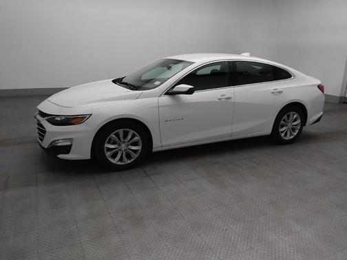 Summit White 2025 Chevrolet Malibu FWD 1LT