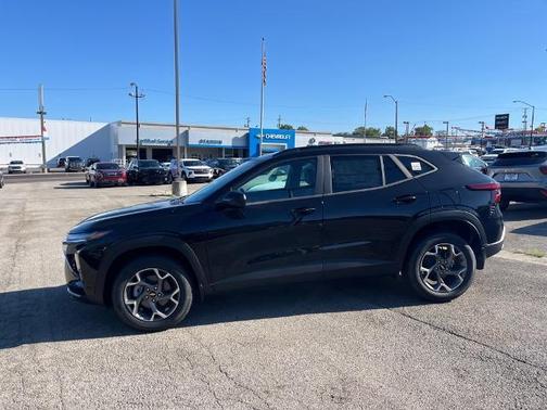 2025 Chevrolet Trax LT