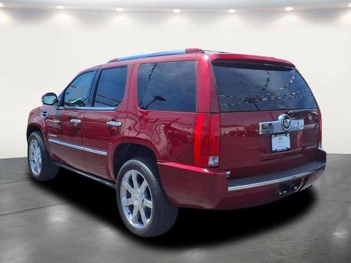 Maroon 2008 Cadillac Escalade Base