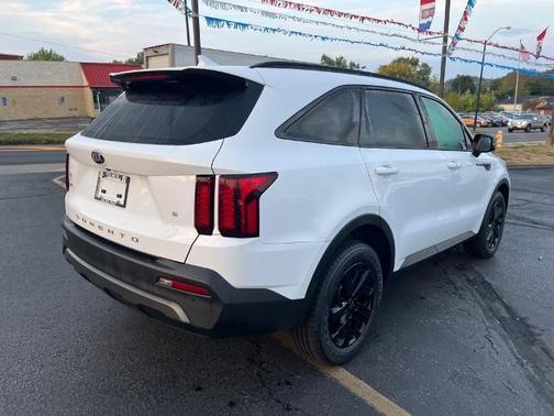 2021 Kia Sorento S