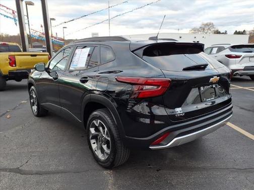 2024 Chevrolet Trax LT