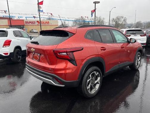 2024 Chevrolet Trax LT
