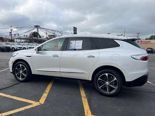 2022 Buick Enclave Essence