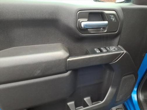 2023 Chevrolet Silverado 1500 Custom Trail Boss