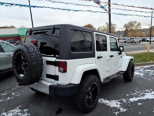 2016 Jeep Wrangler Unlimited Sahara