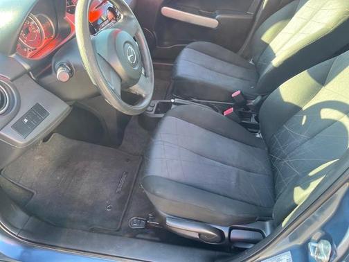 2014 Mazda Mazda2 Sport
