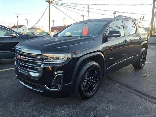 2023 GMC Acadia AT4