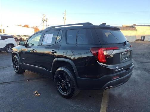 2023 GMC Acadia AT4
