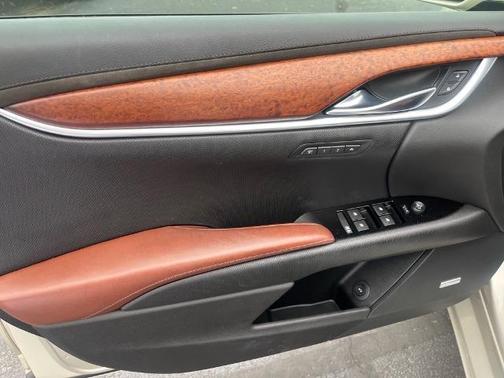 2016 Cadillac XTS Premium Collection