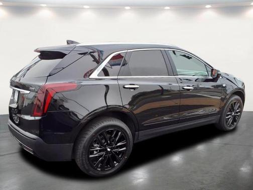 2022 Cadillac XT5 Premium Luxury