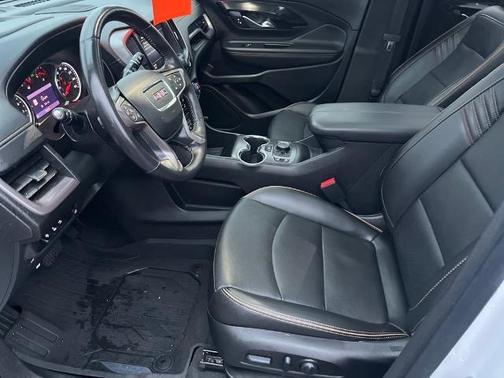 2022 GMC Terrain AT4