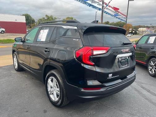 2022 GMC Terrain SLE