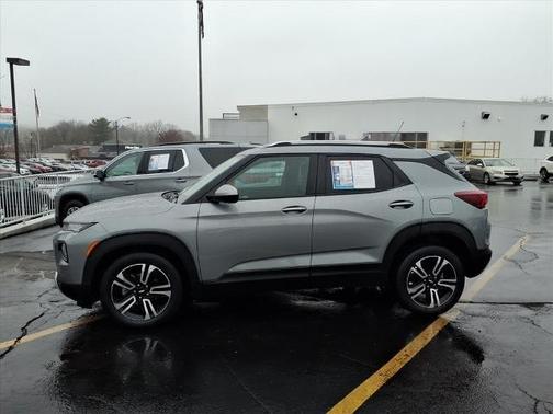 Sterling Gray Metallic 2023 Chevrolet Trailblazer LT