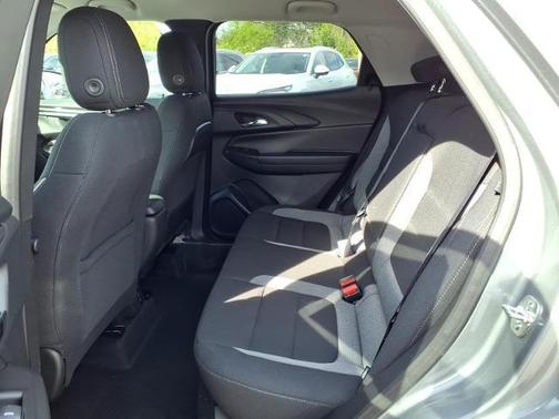 Sterling Gray Metallic 2026 Chevrolet Trailblazer LT