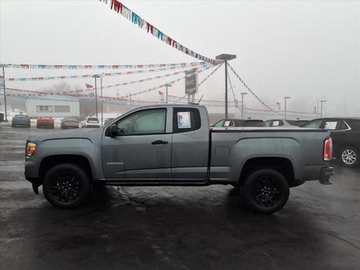 2022 GMC Canyon Elevation Standard