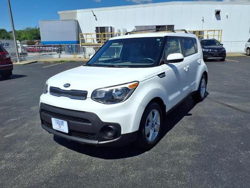 Clear White 2017 Kia Soul Base