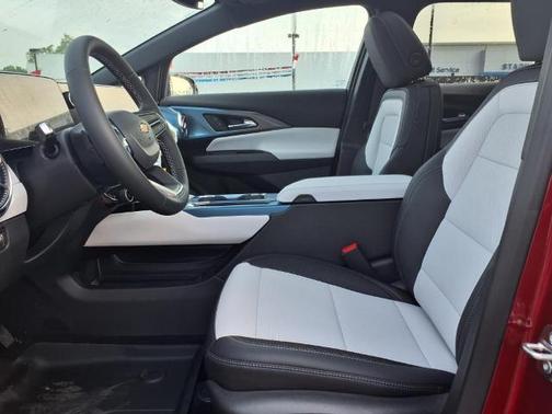 2025 Chevrolet Equinox EV LT 2