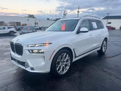 2025 BMW X7 xDrive40i