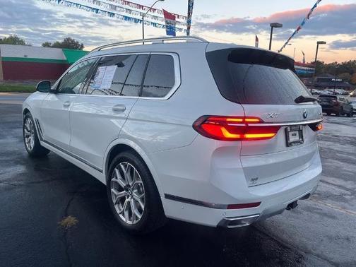 2025 BMW X7 xDrive40i