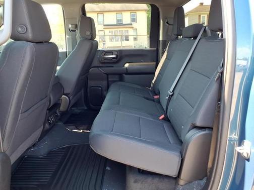 Lakeshore Blue Metallic 2026 Chevrolet Silverado 2500 Custom