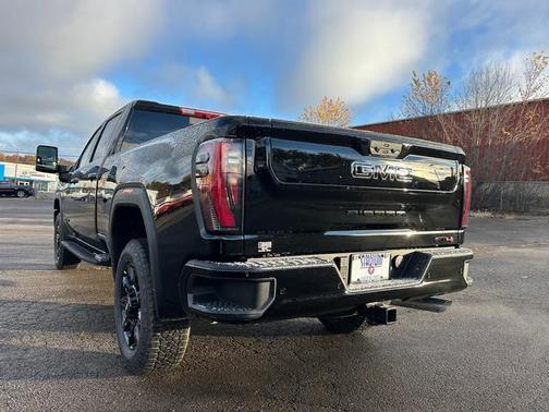 2026 GMC Sierra 2500 AT4