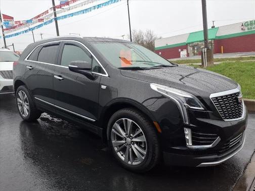 Stellar Black Metallic 2024 Cadillac XT5 Premium Luxury