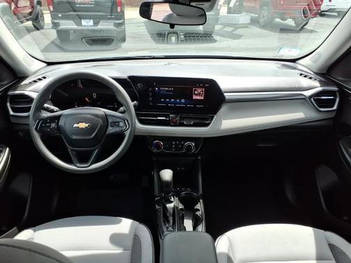 Sterling Gray Metallic 2025 Chevrolet Trailblazer LT