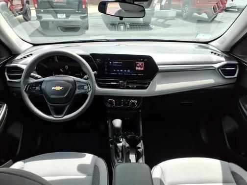 Sterling Gray Metallic 2025 Chevrolet Trailblazer LT