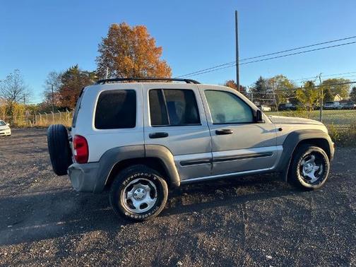 2004 Jeep Liberty Sport