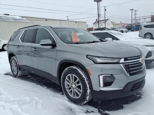 2023 Chevrolet Traverse LT Leather