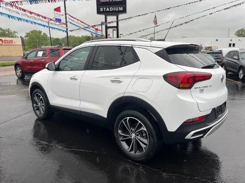 2022 Buick Encore GX Select