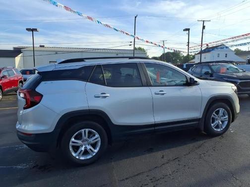 2022 GMC Terrain SLE