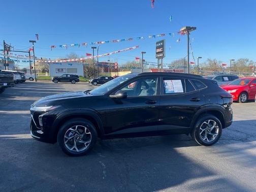 2024 Chevrolet Trax LT