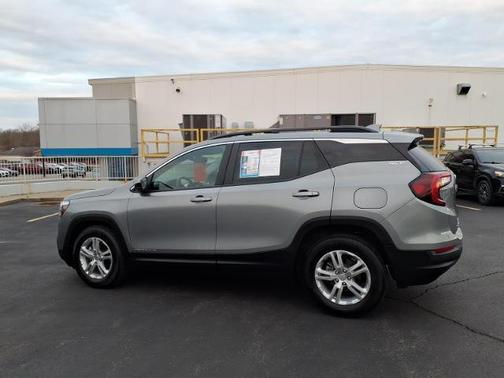 Sterling 2023 GMC Terrain SLE
