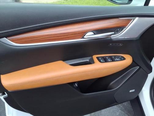 Crystal White Tri-Coat 2024 Cadillac XT5 Premium Luxury