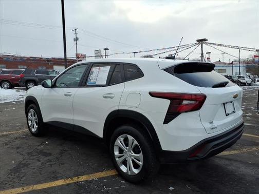 2024 Chevrolet Trax LS