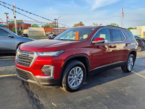 2022 Chevrolet Traverse LT Cloth