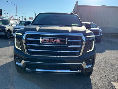 2025 GMC Yukon Elevation