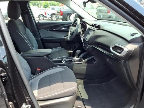 Mosaic Black Metallic 2023 Chevrolet Trailblazer LS