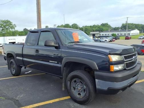 2007 Chevrolet Silverado 2500 Work Truck H/D Extended Cab