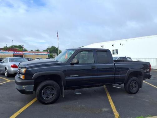 2007 Chevrolet Silverado 2500 Work Truck H/D Extended Cab