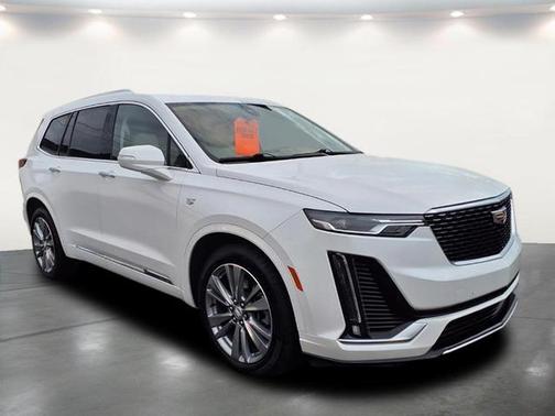 2024 Cadillac XT6 Premium Luxury FWD