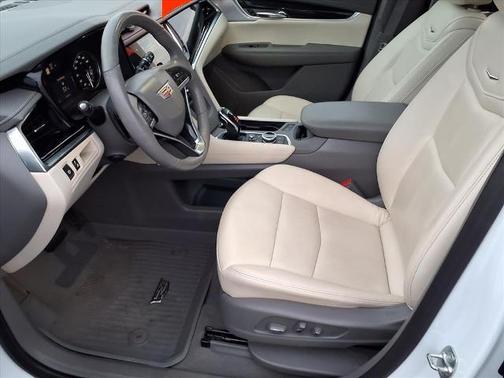 2024 Cadillac XT6 Premium Luxury FWD