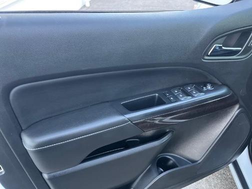 2020 GMC Canyon SLE