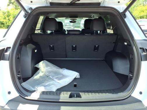 Polar White 2027 Chevrolet Equinox ACTIV