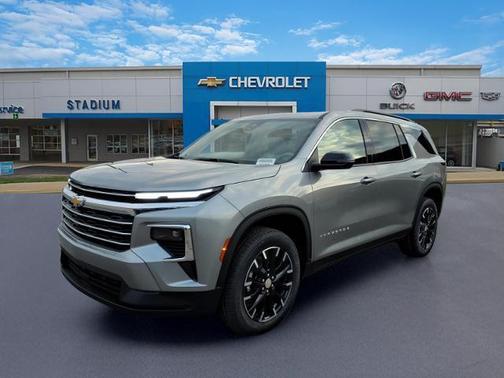 Sterling Gray Metallic 2026 Chevrolet Traverse LT