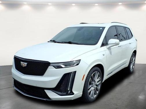 Crystal White Tri-Coat 2020 Cadillac XT6 Sport AWD
