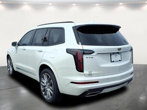 Crystal White Tri-Coat 2020 Cadillac XT6 Sport AWD