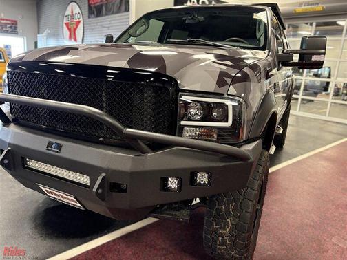 2004 Ford Excursion XLT