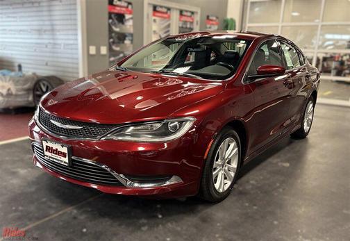 2016 Chrysler 200 Limited